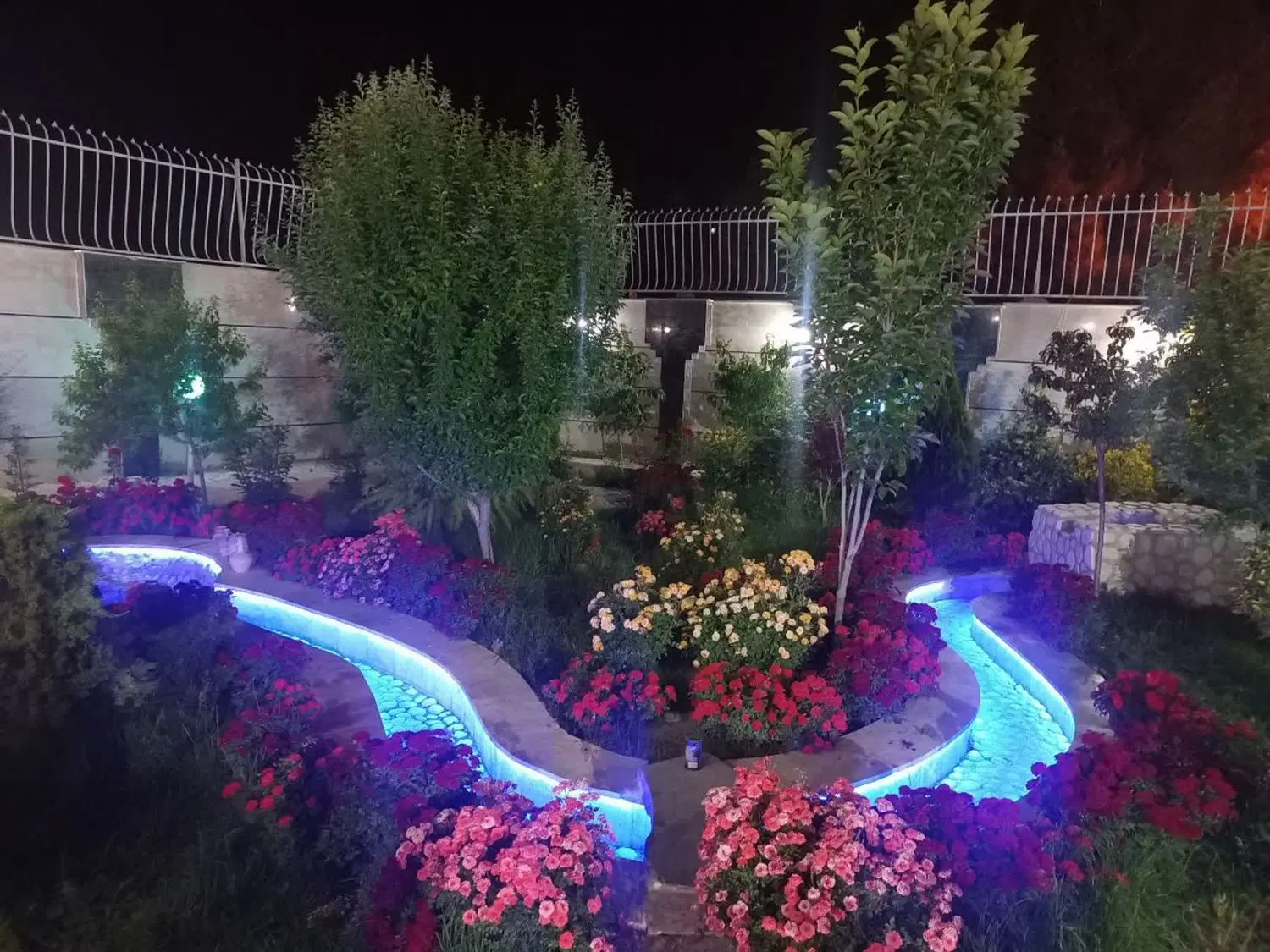 ویلا باغ نقلی