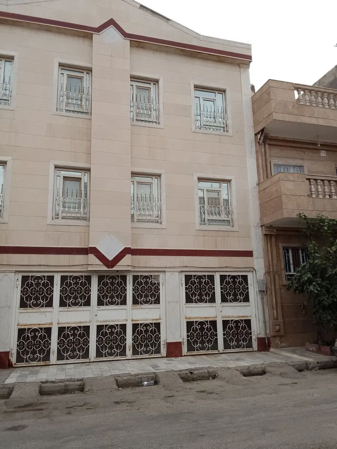 اجاره یک خانه در زیباشهر