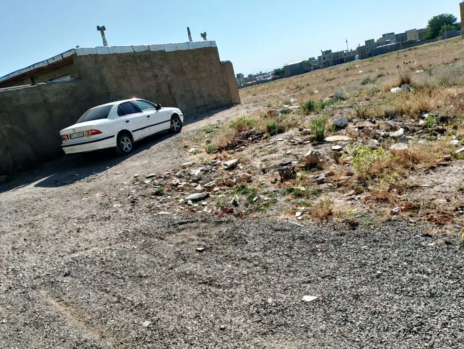 زمین در قلعه
