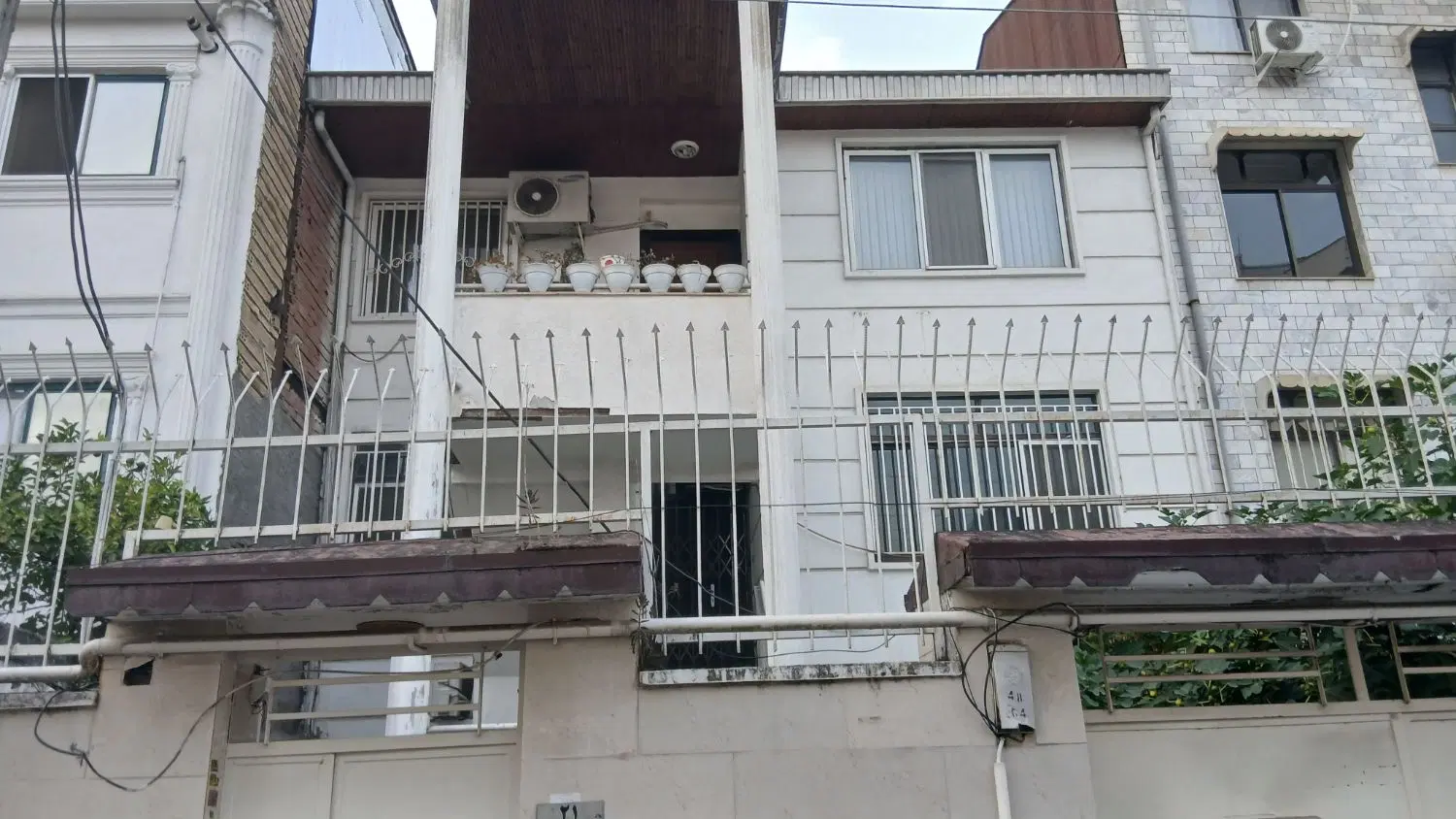 آپارتمان مسکونی با موقعیت تجاری