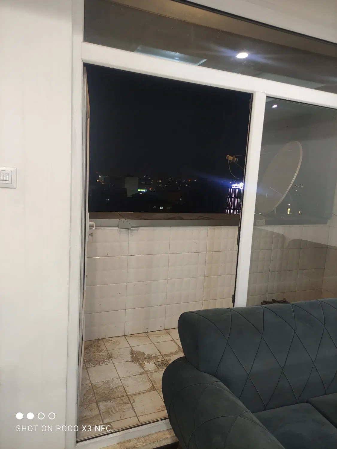 واحد 90متری فردوسی