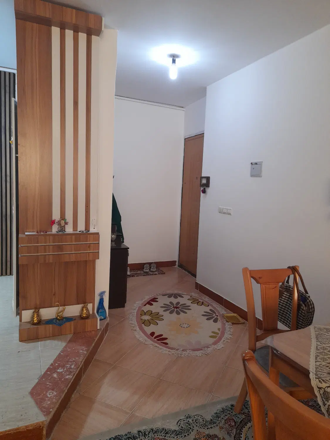 خانه بزرگ تمیز همسایه های آرام