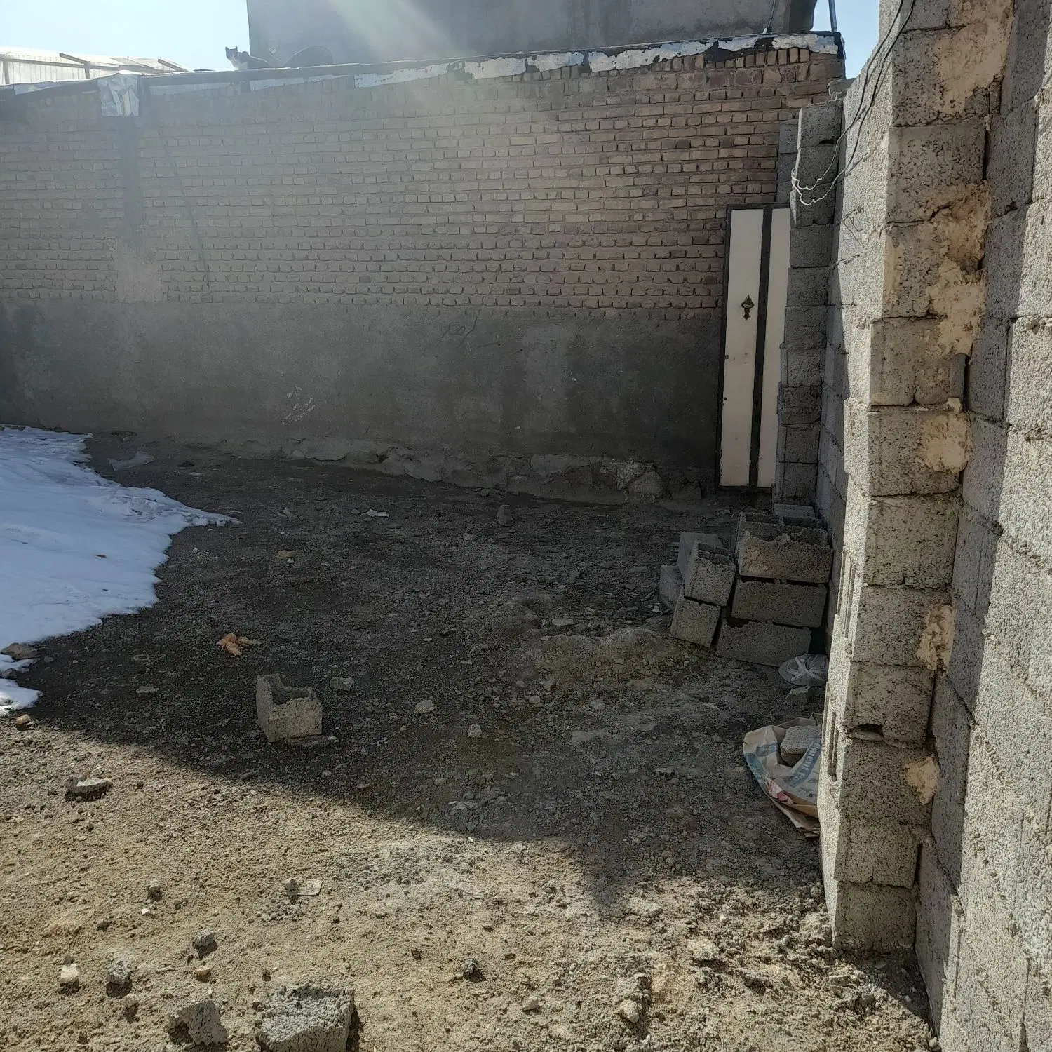 زمین در قزلجه میدان