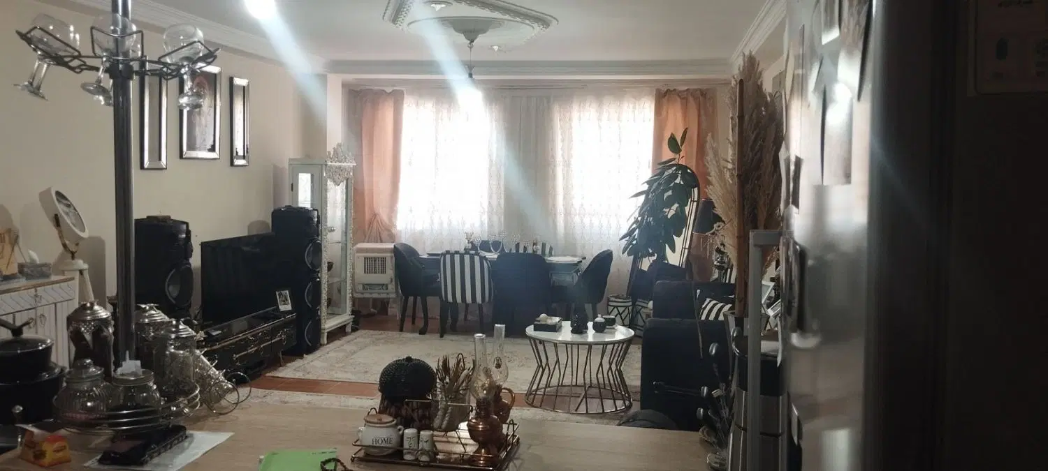 واحد ۱۰۰متری دوخوابه در شهر گلمان ارومیه