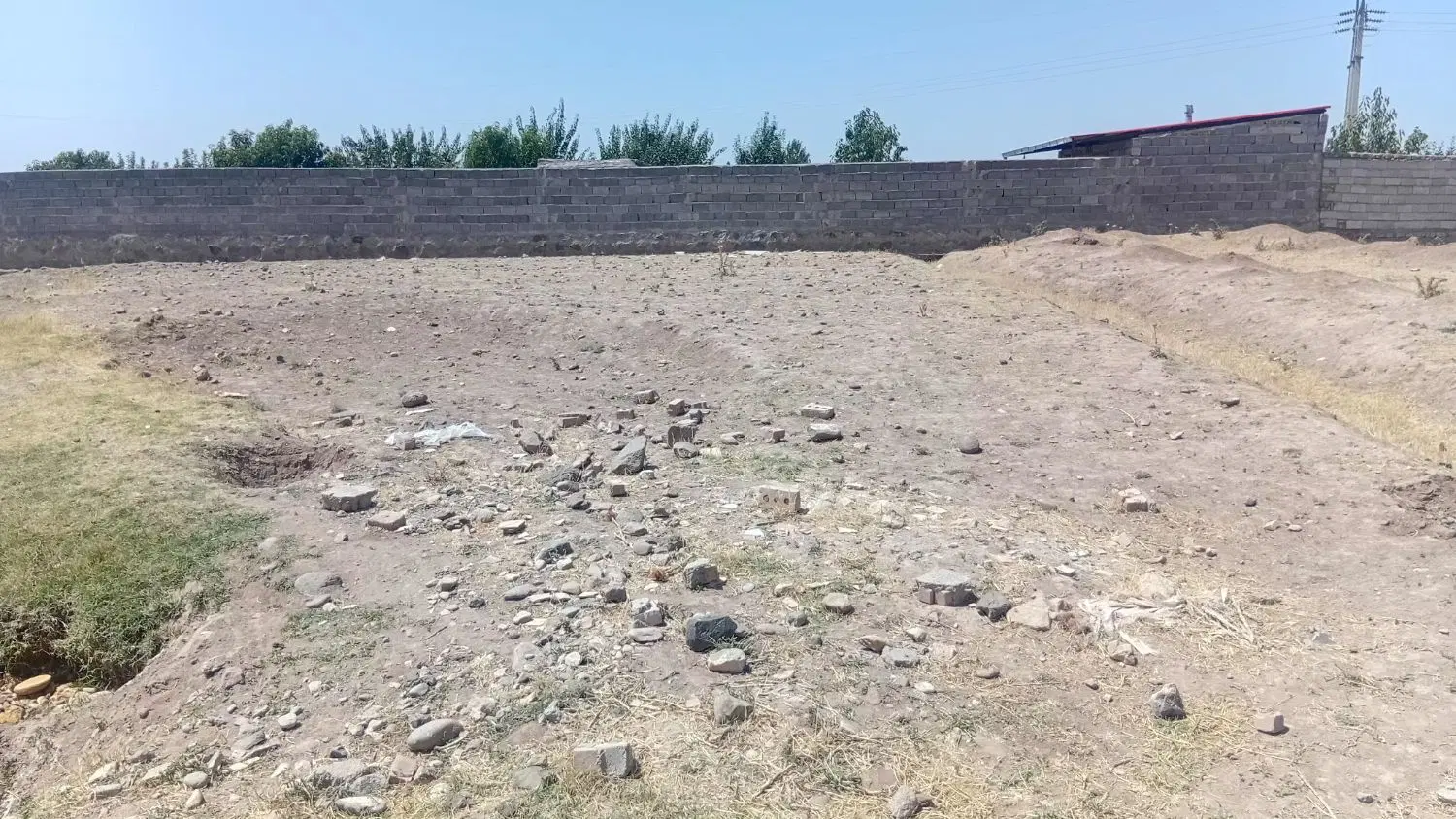 زمین روبروی بهشت زهرا سراب