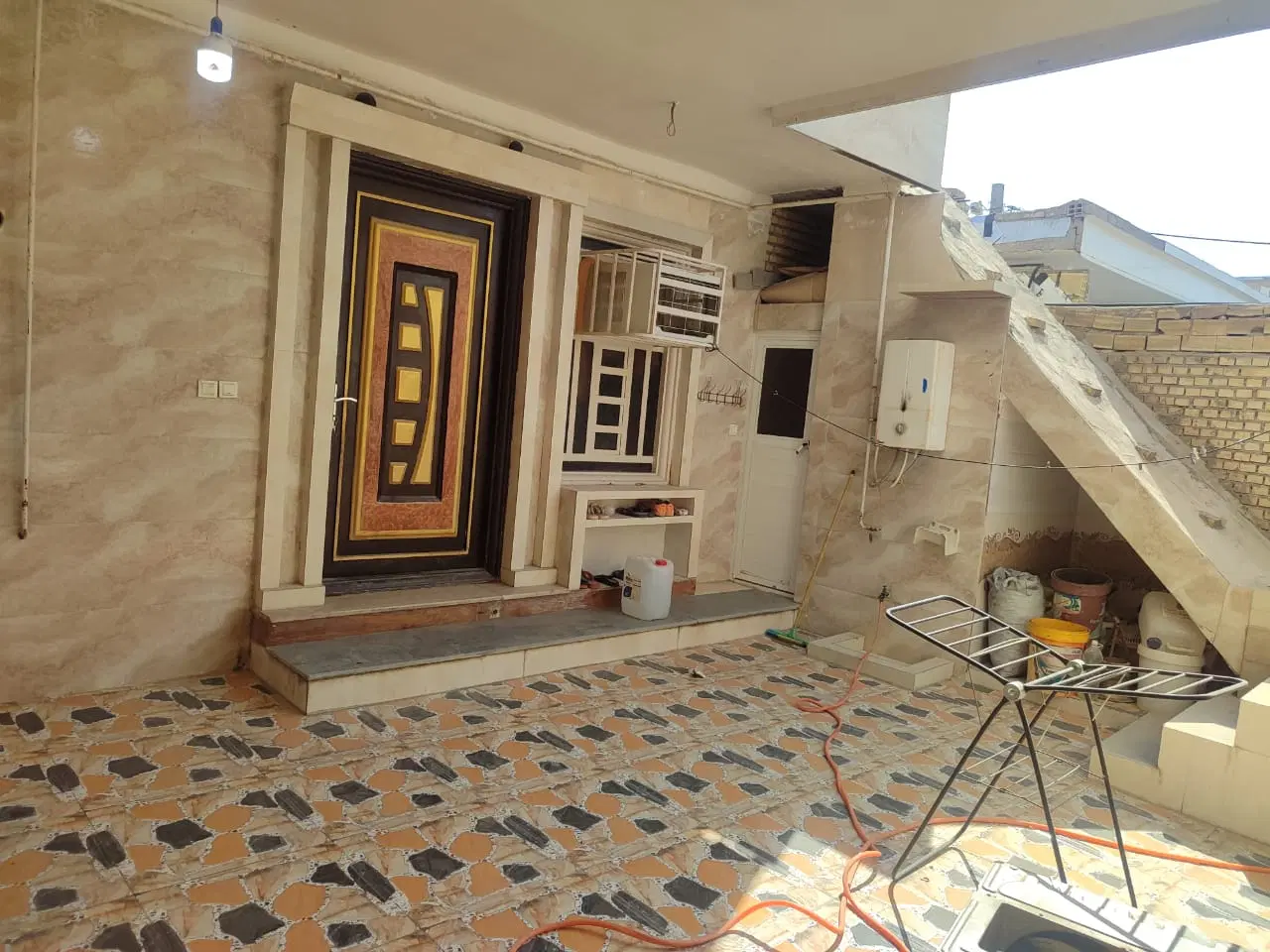خانه ویلایی شناج بندی دارد بالا آزاده
