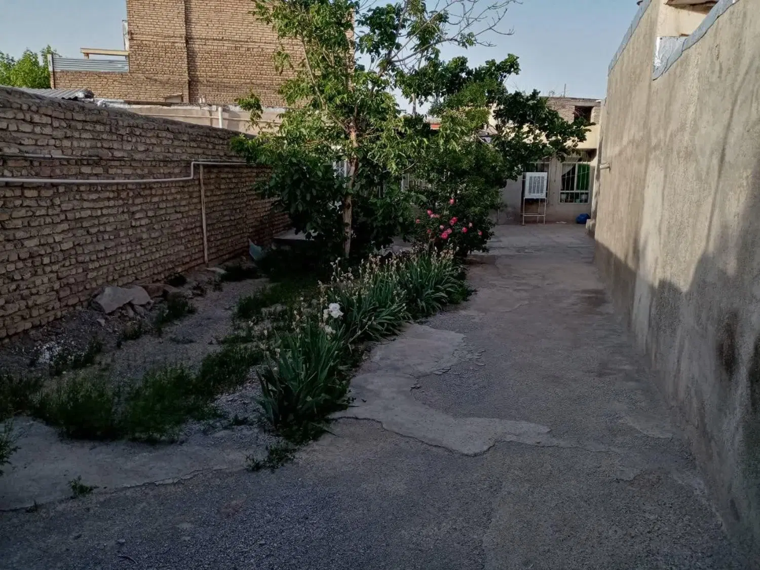 منزل ویلایی حیاط مشترک