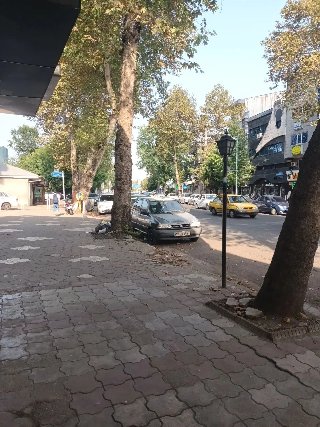 فروش مغازه نوسازی مدارس به طرف مجتمع آزادگان