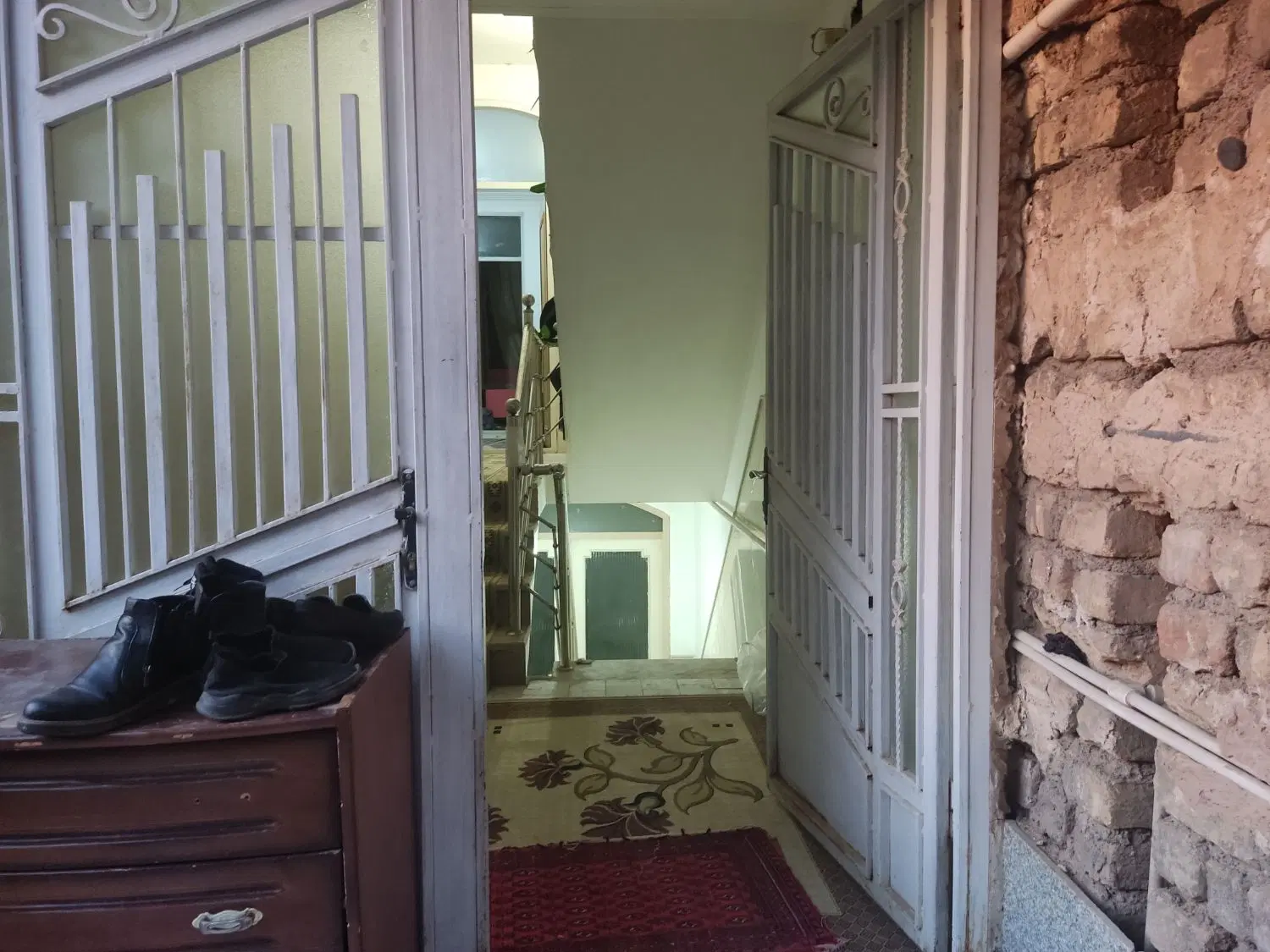 اجاره زیرزمین خانه شمالی در خیابان سلامت