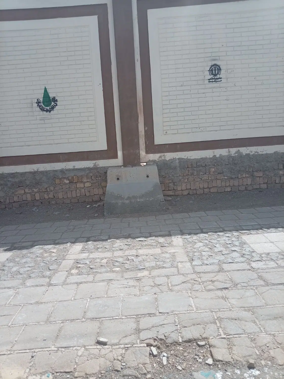 زمین کنار خیابان بوستانی