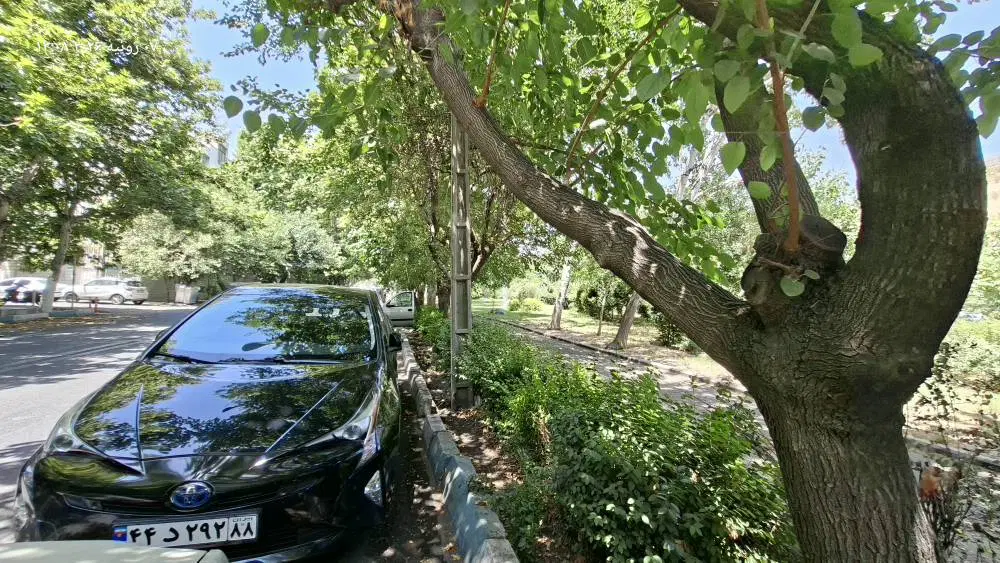 معاوضه خانه چهار طبقه در تهران با ملک رودهن