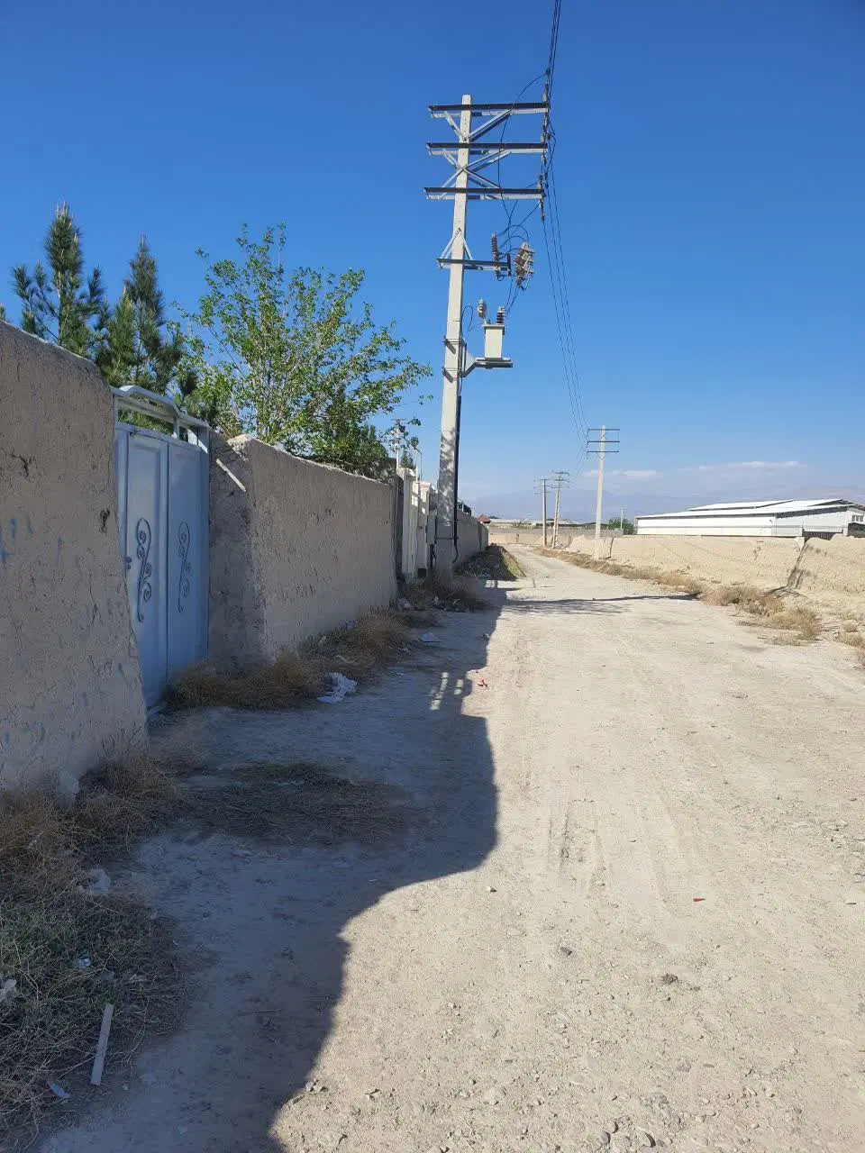 زمین چهار دیواری در  صفا دشت یوسف آباد قوام