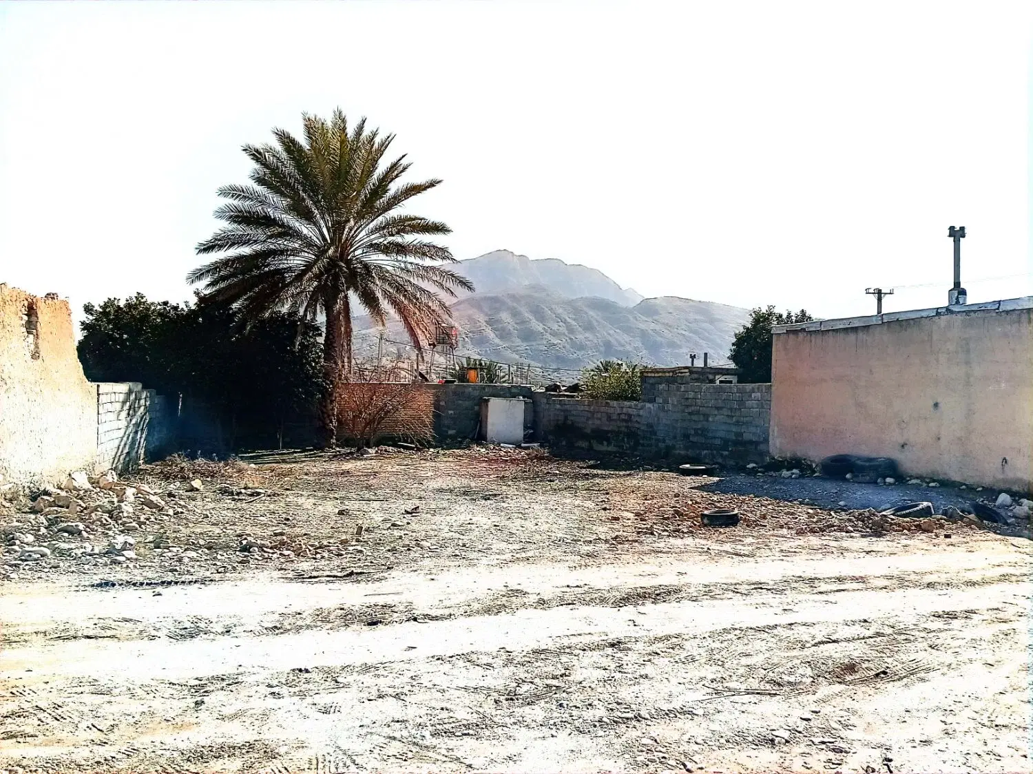 کازرون روستای بوشیگان حسین آباد دیلمی۴۰۰متر