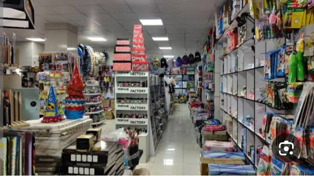 کتابخانه (نوشت افزار) با تمام وسایل