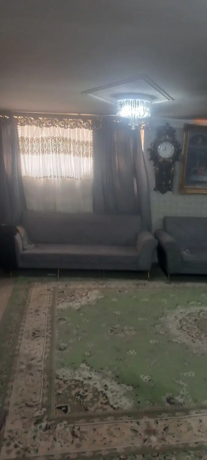 فروش طبقه مسکونی ۵۵ متری
