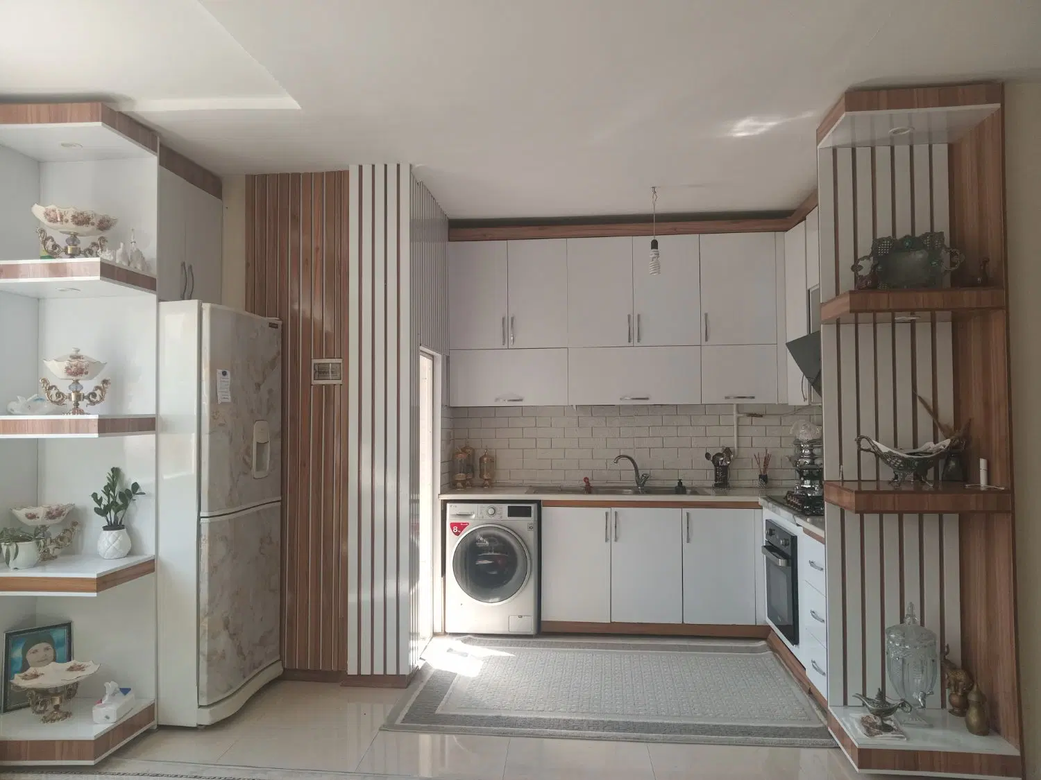 آپارتمان دوخواب پارکینگ دار
