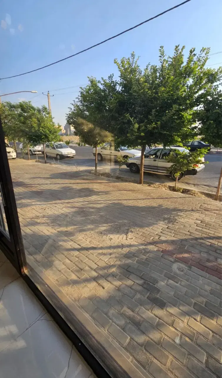فروش واحد تجاری در شهر سهند_۱۲۰ متر_ برخیابان