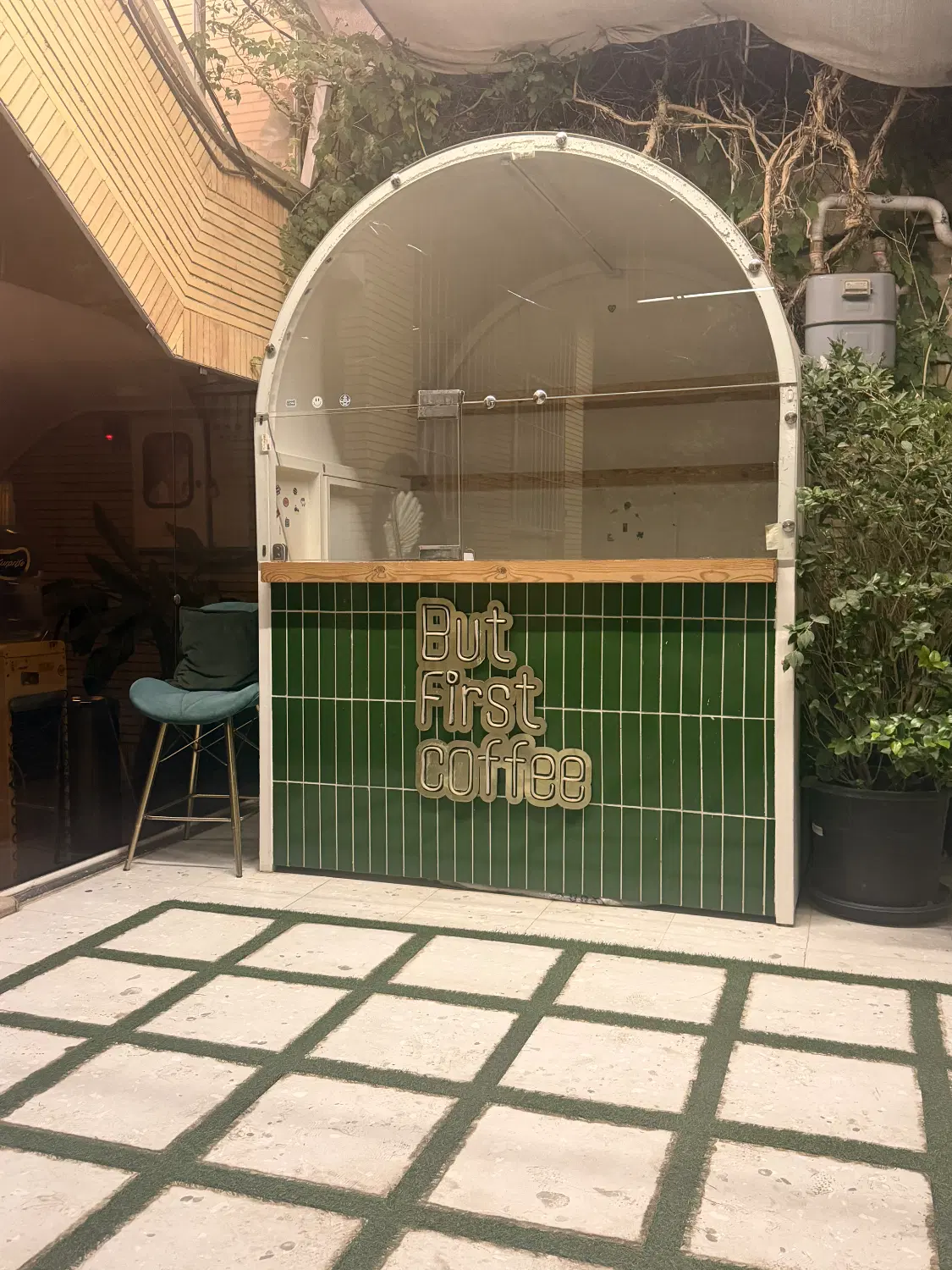 اجاره کافه در مرکز پزشکی زیبایی