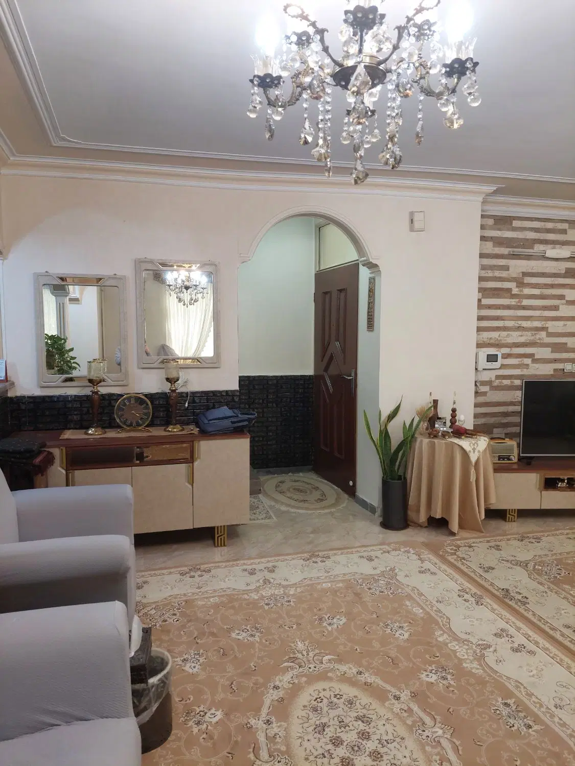 آپارتمان ۹۰ متری