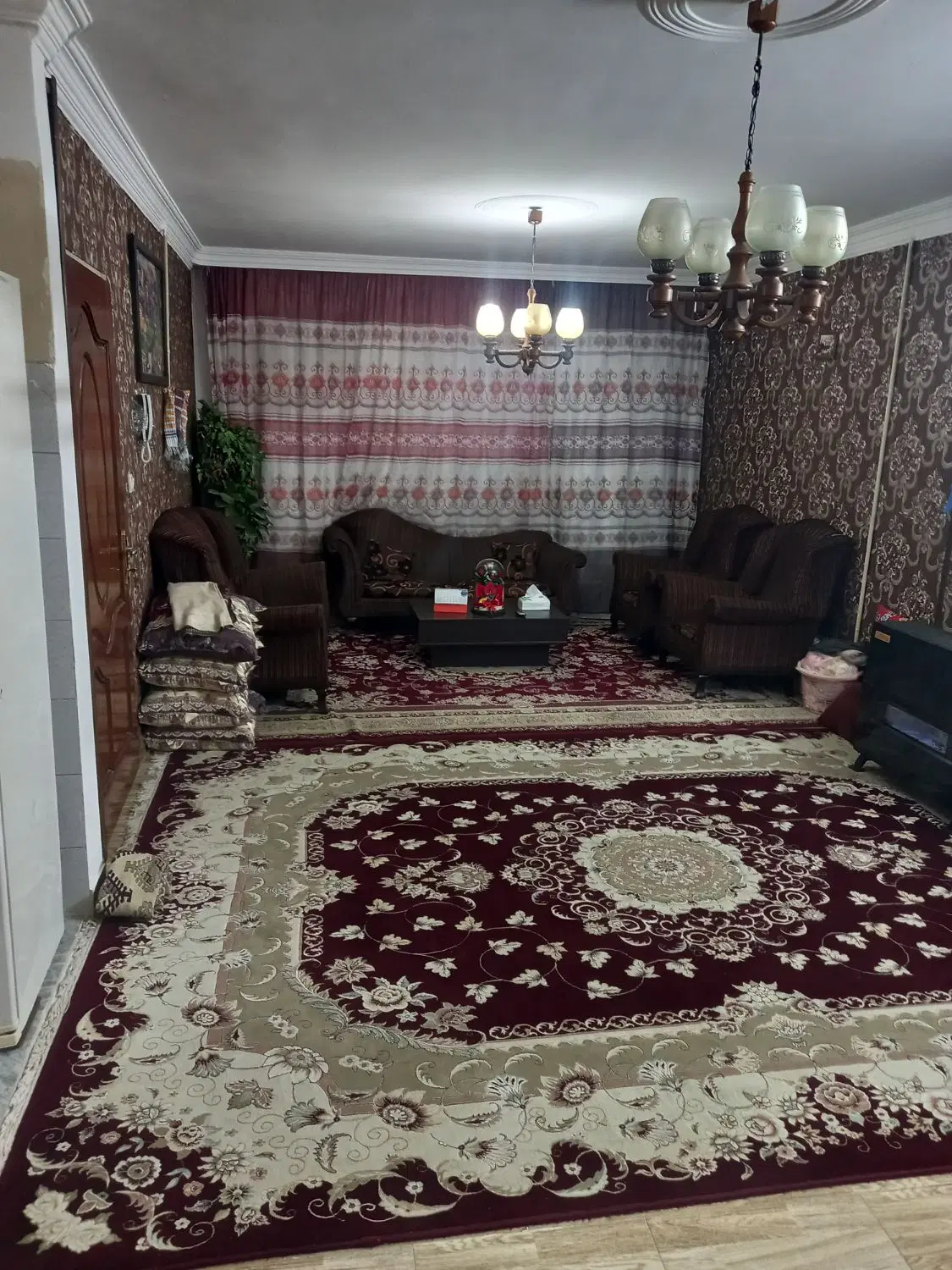 ۸۵ متر تکواحدی