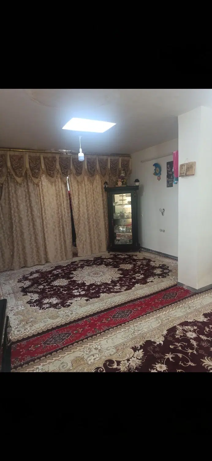 خانه مسکونی همکف قروه درگزین