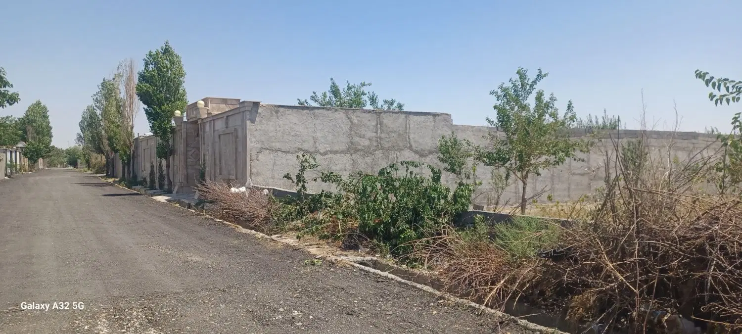 قلعه فرامرز باغچه ۸۰۰ متری