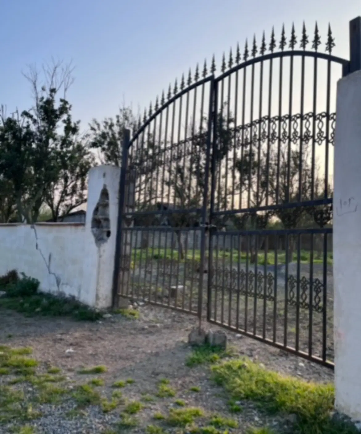 ۲۰۰ متر زمین  فروشی