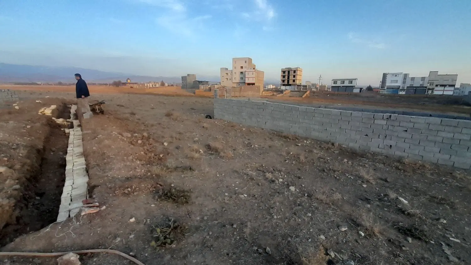 زمین درشترک خ اصغرجانی بهار۷ پشت ملک مجسمه ساز