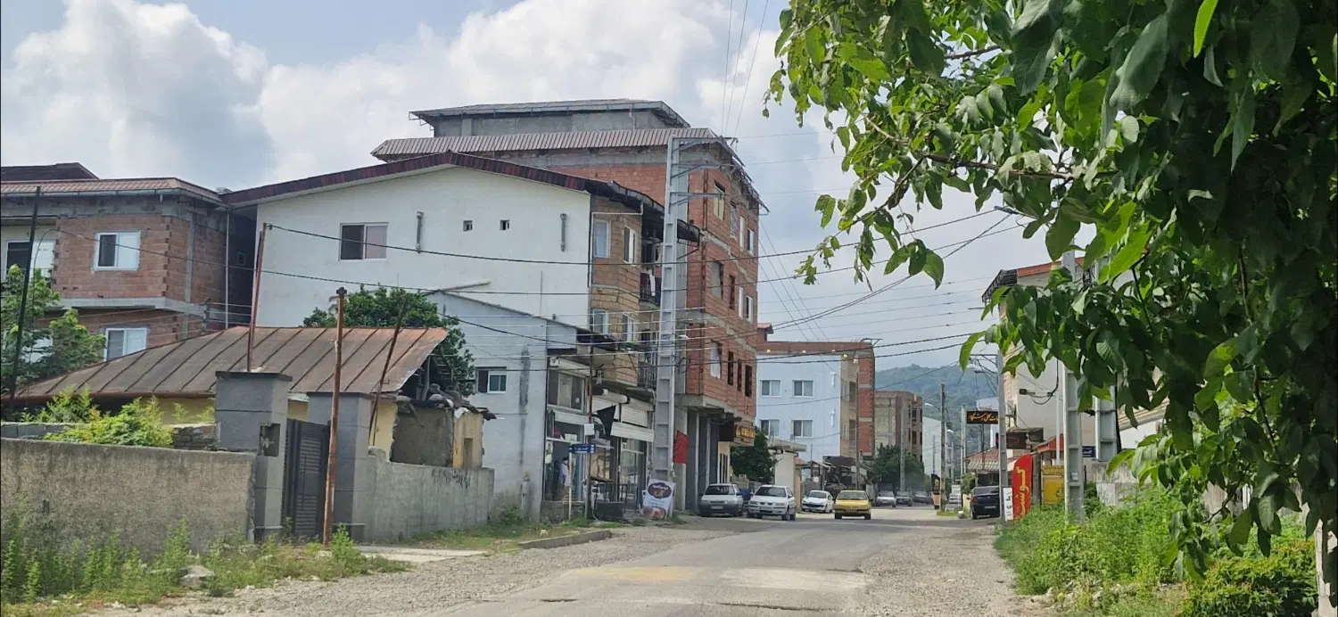 ۳۵۷ متر تجاری مسکونی شمجاران نوشهر