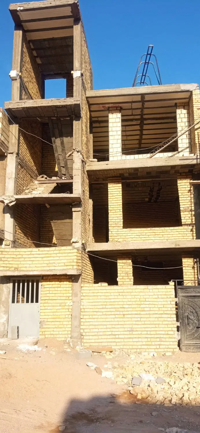 فروش اسکلت ۹۳متری، ۲خواب ۱۲متری طبقه دوم روی همکف
