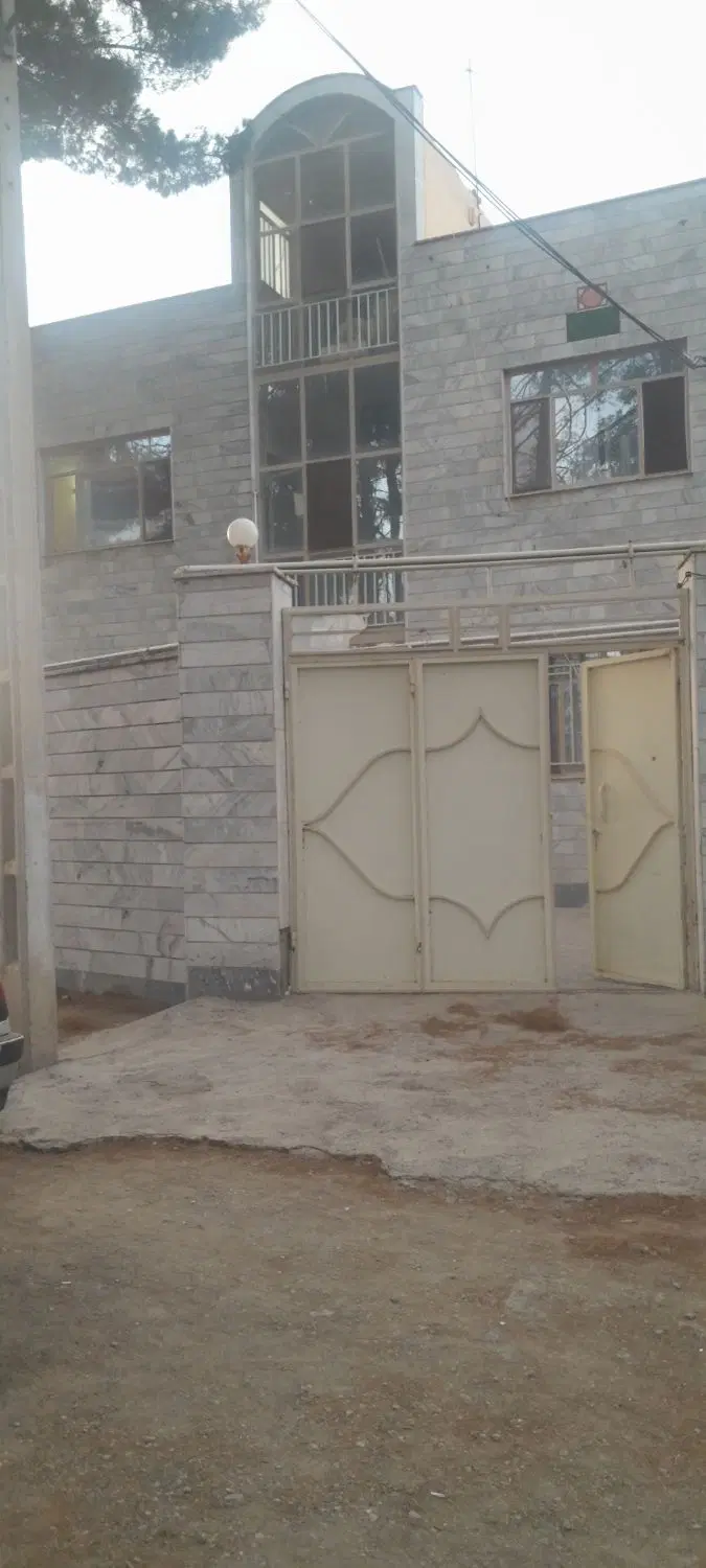 ساختمان سه واحدی