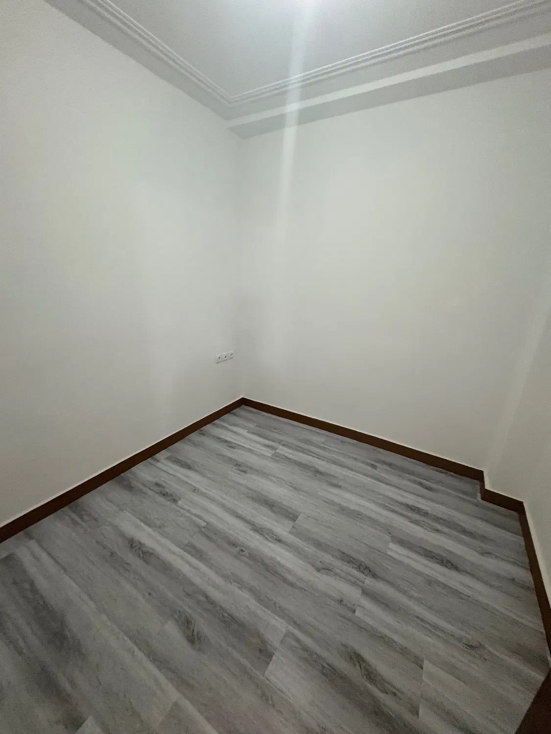 فروش آپارتمان طبقه اول ( کوچه بیتا)