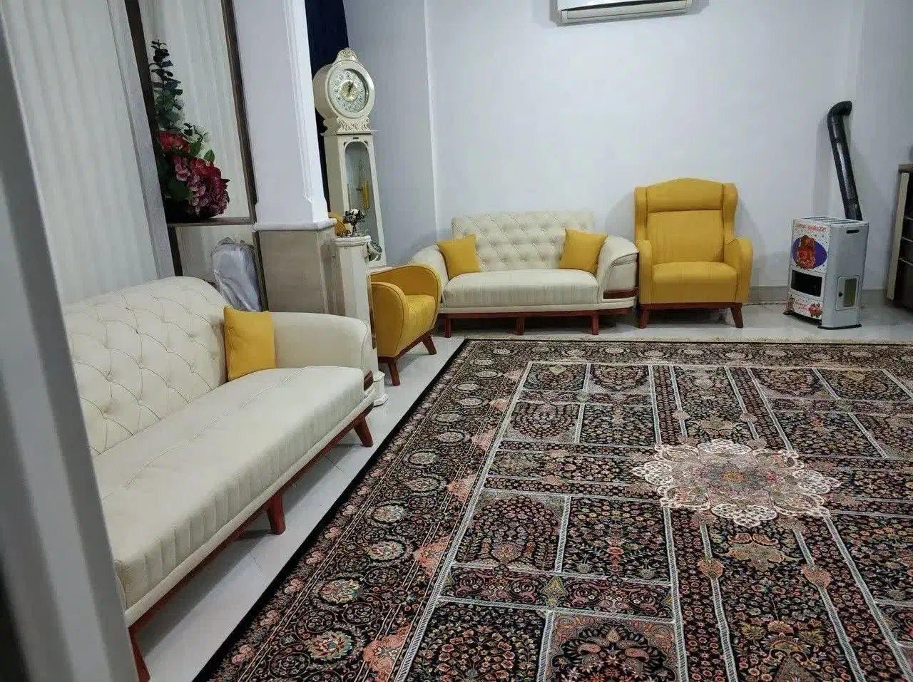 اپارتمان ۸۰ متری دو خواب دونبش خیابان۲۰ متری هنرور