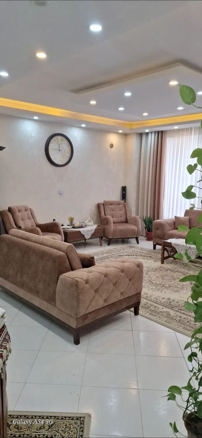 ۸۲ متری شاخه اصلی