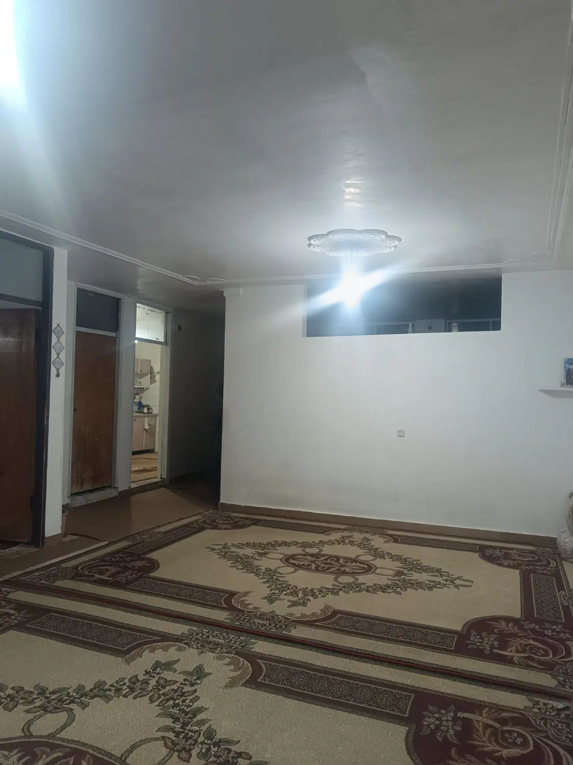 یک دستگاه خانه ویلایی مستقل
