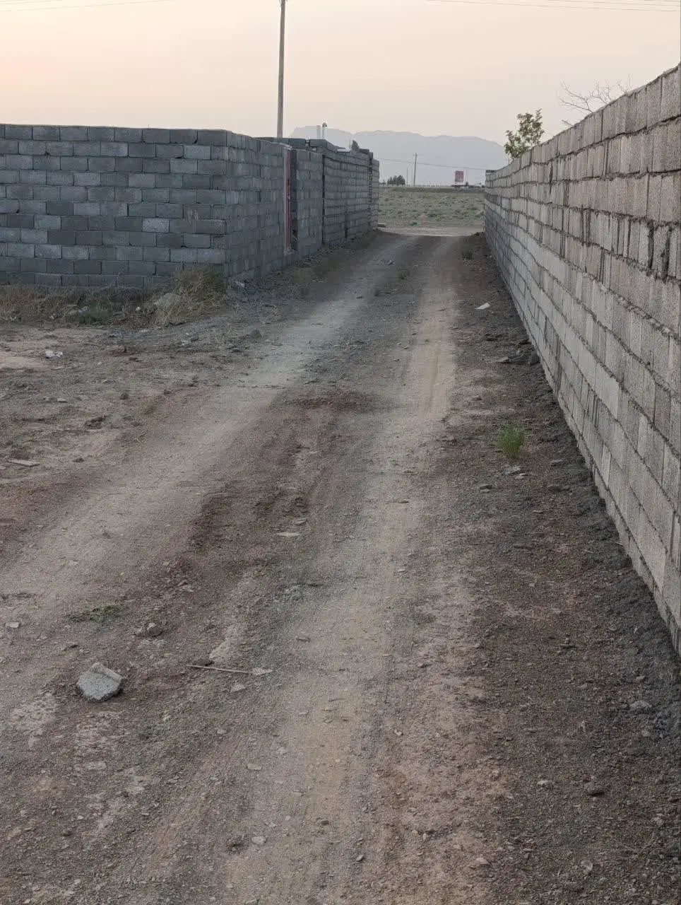زمین باغی به متراژ 408متر در جهادآبادشاهین شهر