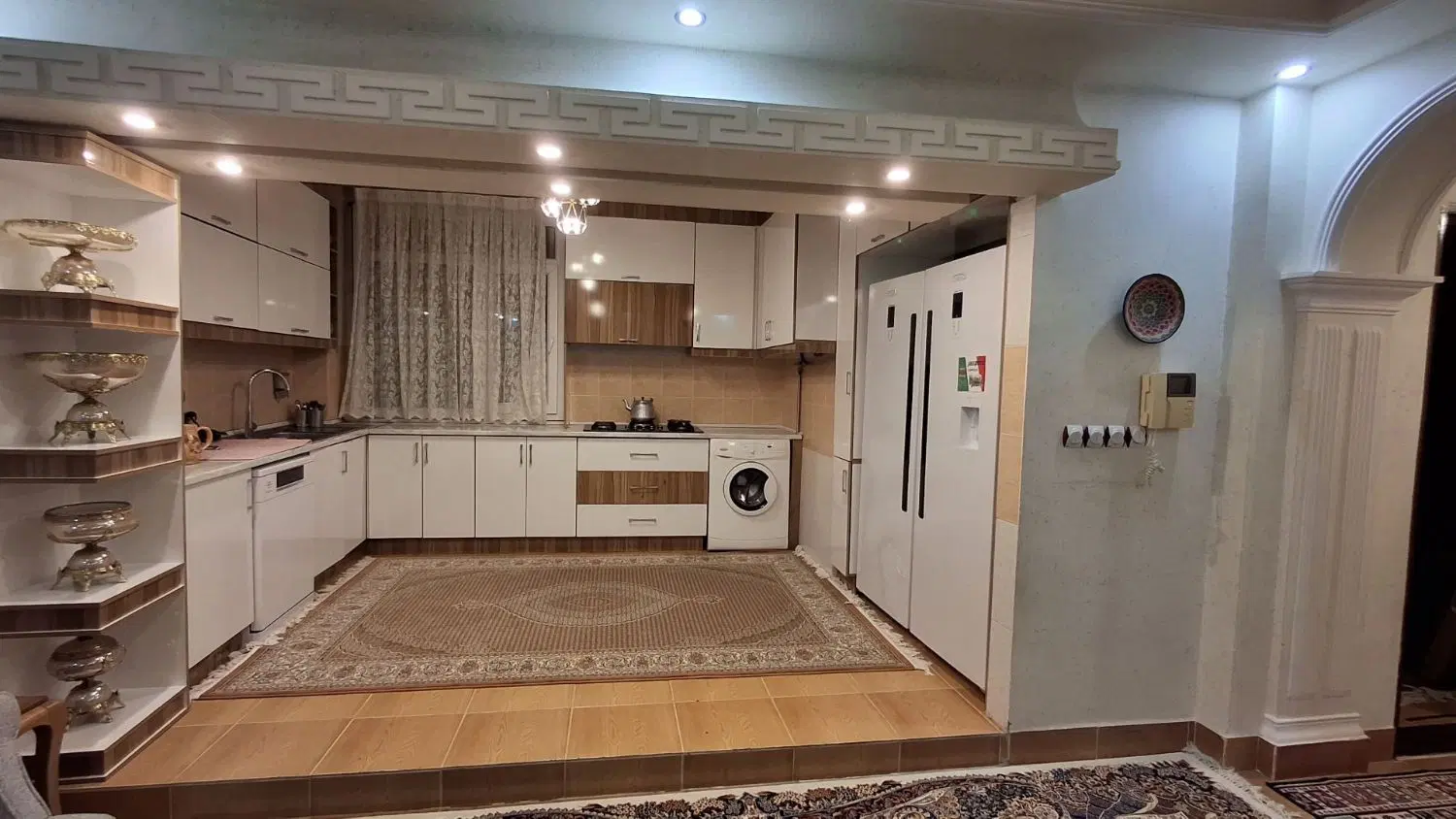 آپارتمان شهرک کارشناسان فاز یک