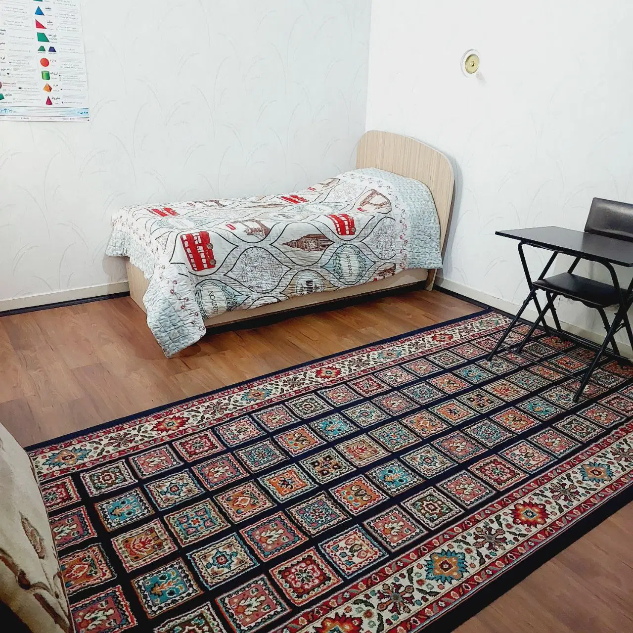 تک واحدی ۹۰ متری،