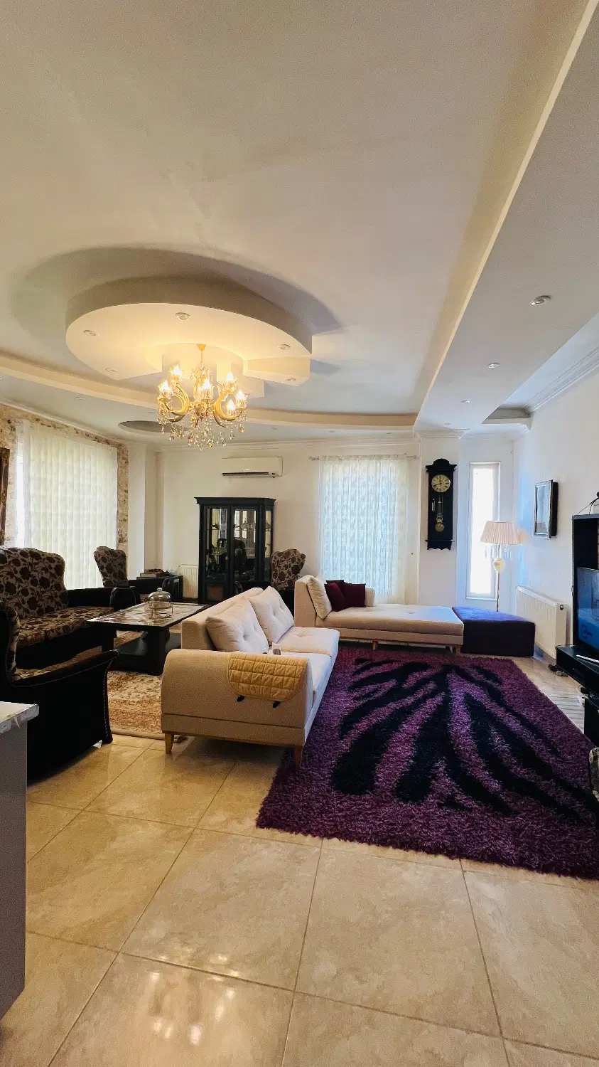 آپارتمان رشتیان کوچه هشتم طبقه سوم سندداره سه خواب