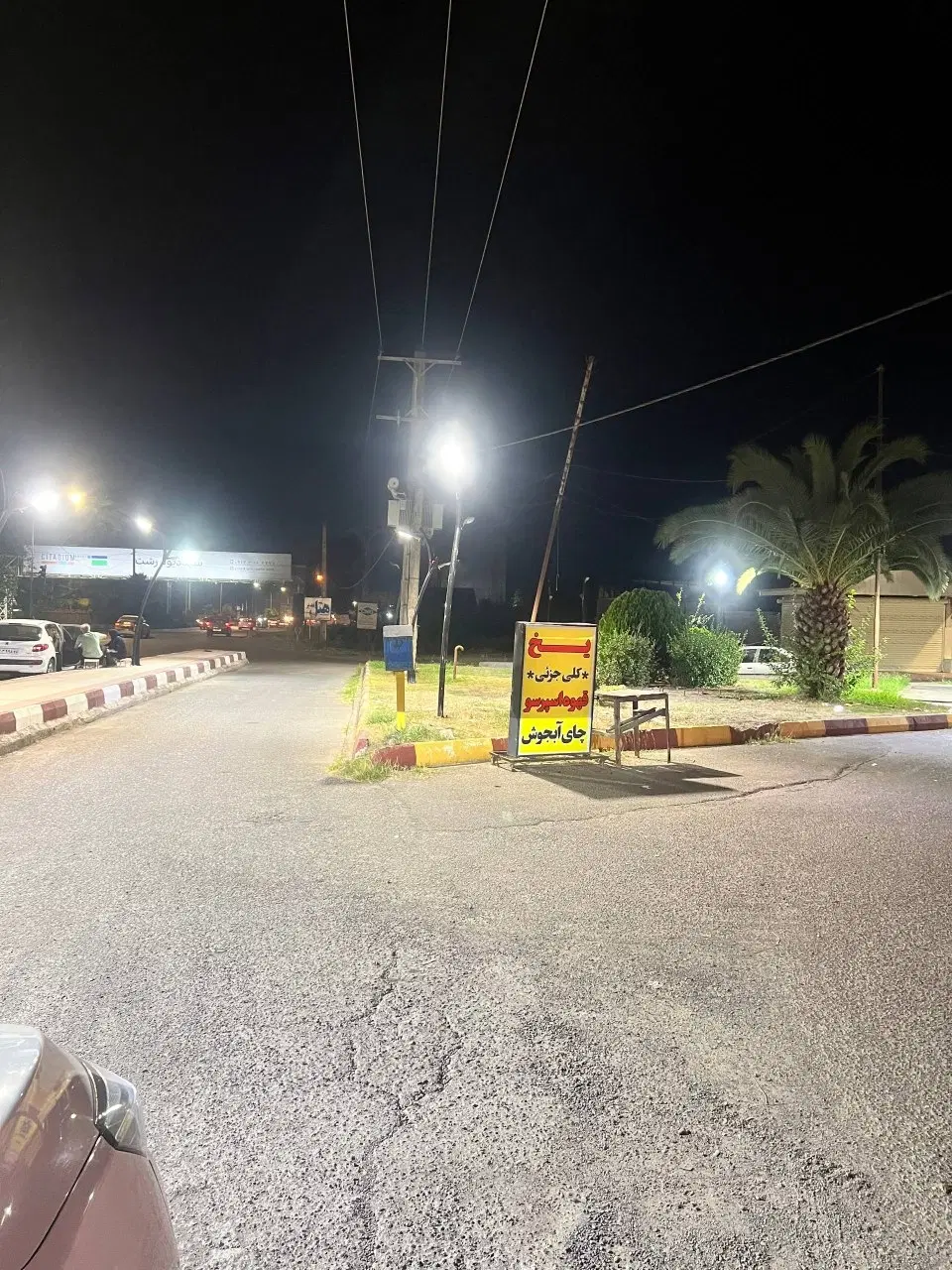 رهن و اجاره مغازه ۶۰ متری بر خیابان اصلی