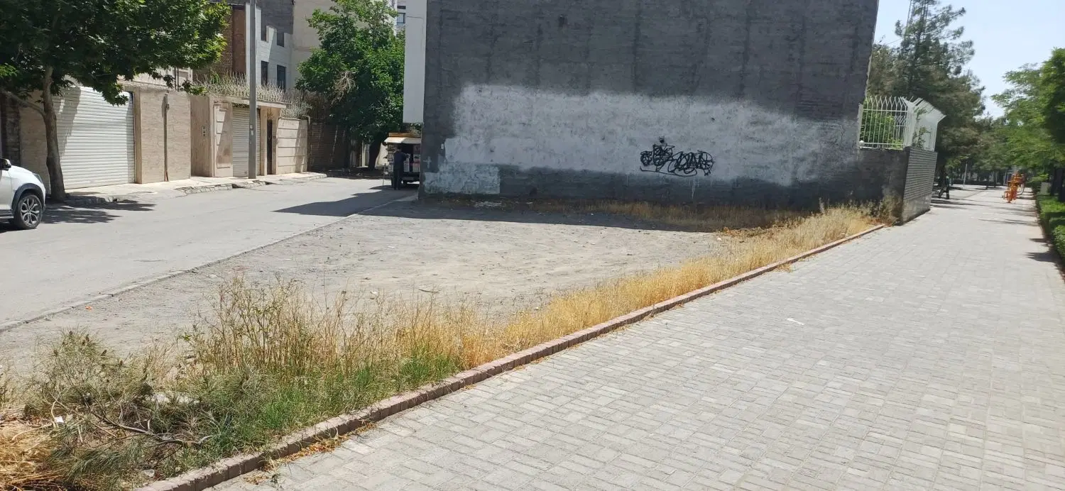 زمین خام