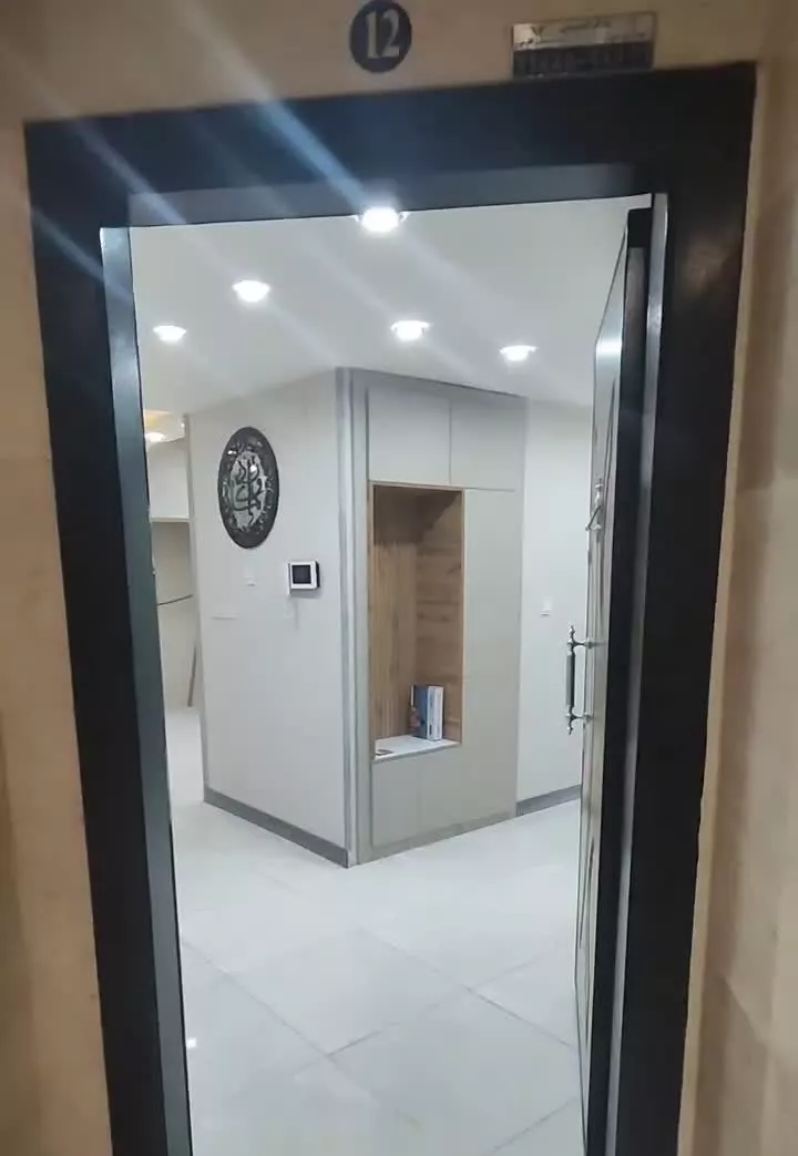 آپارتمان با تراس قابل چیدمان