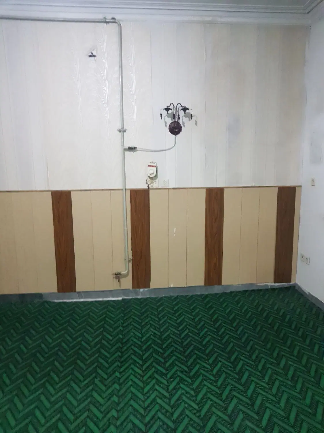 اجاره منزل مسکونی  پشت ریل