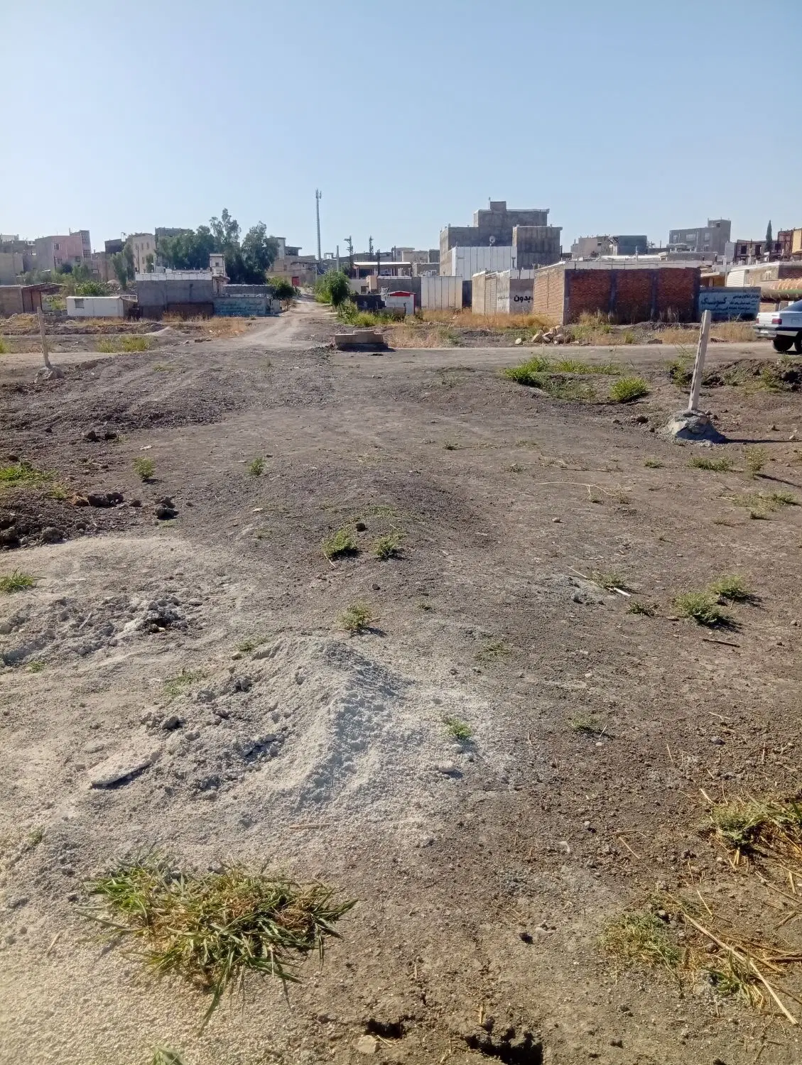 زمین مسکونی