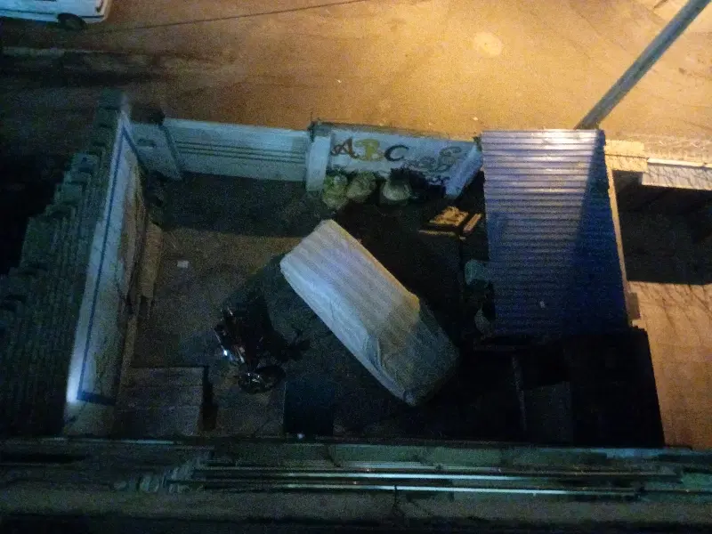 یک پارکینگ به متراژ ۱۲۰متر برای کرایه