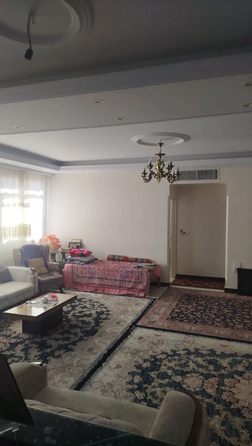 فروش واحد مسکونی ۱۲۴ متری