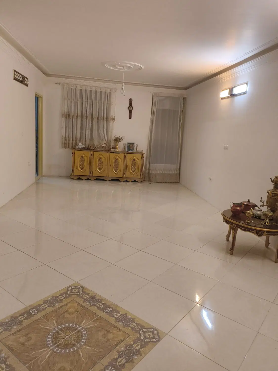 ویلایی بر اصلی ۳ خ جاسب