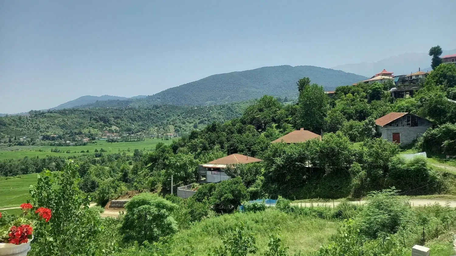 اجاره ویلا روزانه کوتاه مدت در رحیم آباد