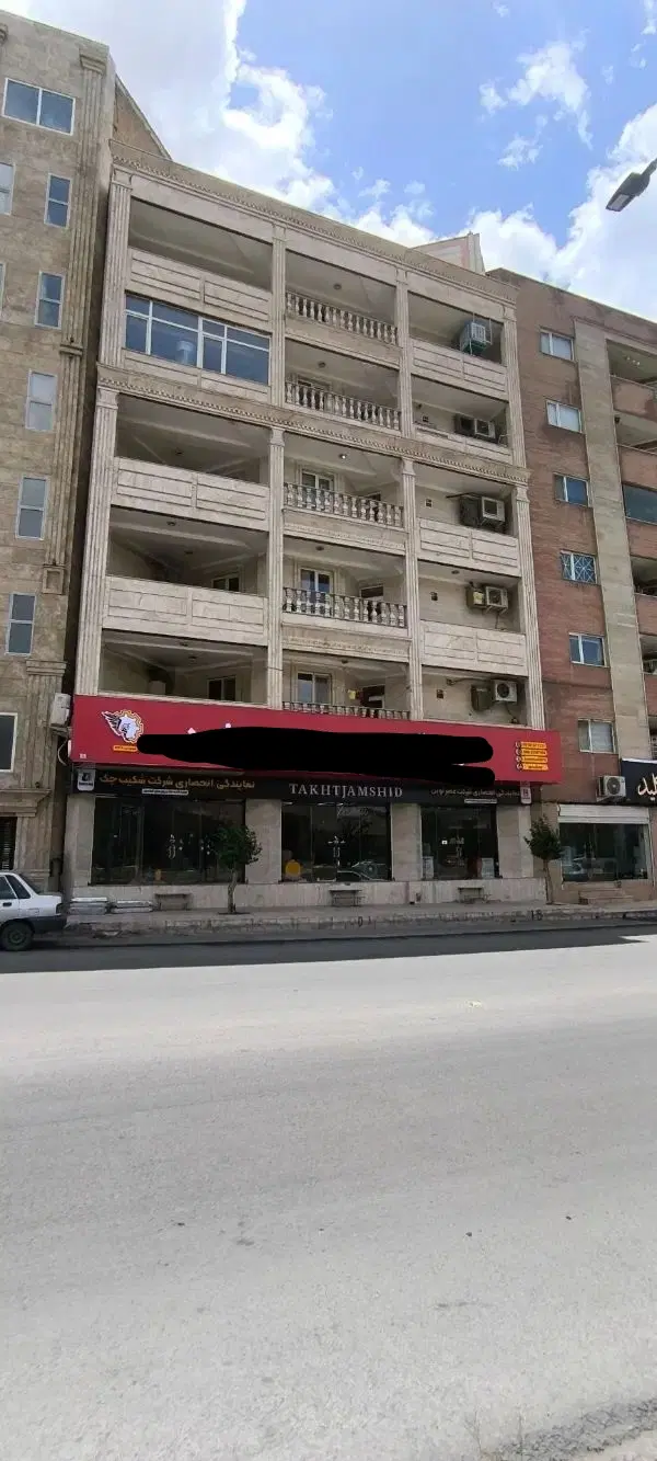 مغازه تجاری برخیابان اصلی ساحلی نبش ارش 5
