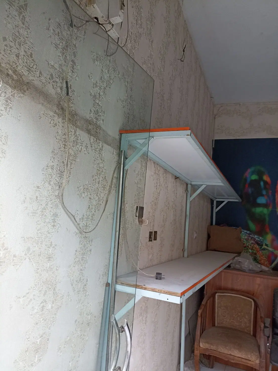مغازه دونبش در خیابان دوم